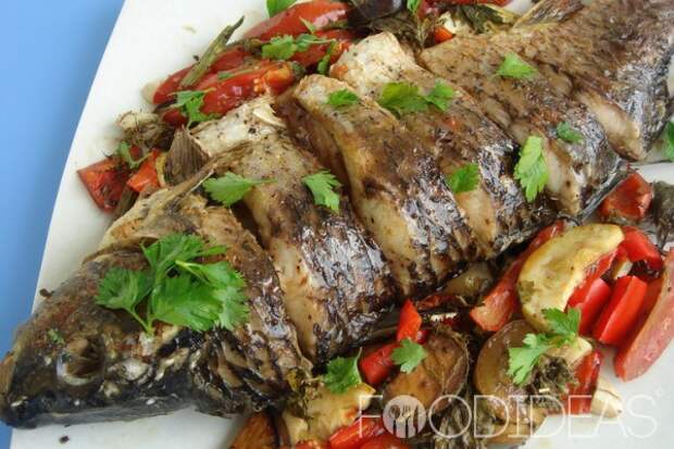 Рыба с овощами в духовке