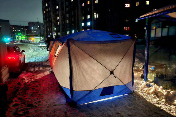 В Мурманске после отключений света открыт уличный пункт помощи