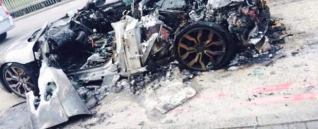 Ужасный пожар унес жизнь еще одного суперкара Audi R8 Ужасный пожар унес жизнь еще одного суперкара Audi R8