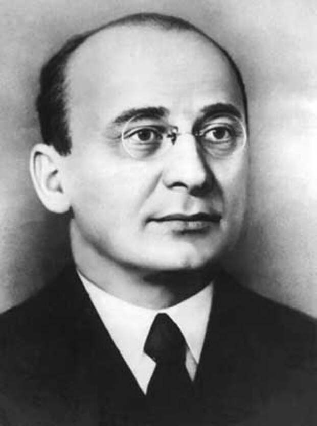 https://upload.wikimedia.org/wikipedia/ru/b/ba/%D0%9B%D0%B0%D0%B2%D1%80%D0%B5%D0%BD%D1%82%D0%B8%D0%B9_%D0%9F%D0%B0%D0%B2%D0%BB%D0%BE%D0%B2%D0%B8%D1%87_%D0%91%D0%B5%D1%80%D0%B8%D1%8F.jpg