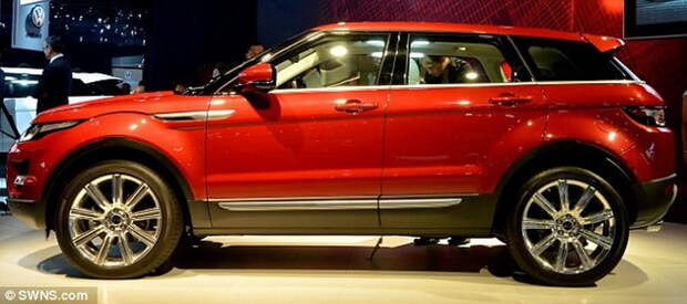1416785126195_Image_galleryImage_The_Land_Rover_Evoque_See