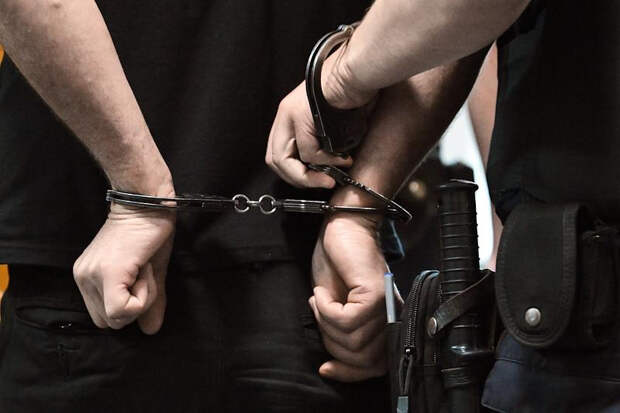 Возглавлявшего пресс-службу МВД по Петербургу задержали за взятки