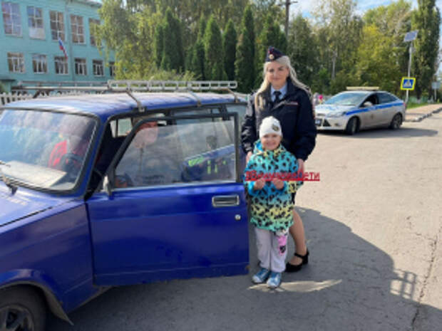 В липецких муниципальных образованиях родительские патрули и автоинспекторы контролируют перевозку малышей