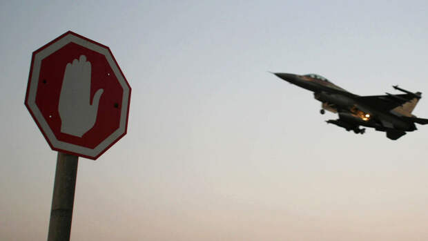 Посол РФ Викторов: эвакуационные рейсы из Израиля пока не планируются