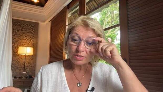 Анжела Перл назвала знак зодиака, который сбросит оковы в феврале