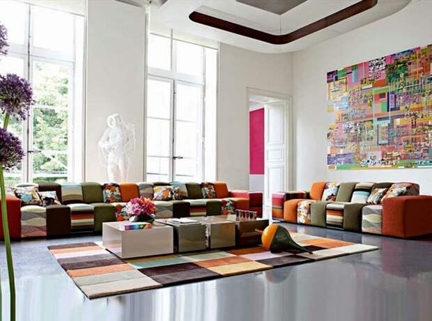 Коллекция мягкой мебели марки Roche Bobois с декором из фирменных тканей Missoni Коллекция мягкой мебели марки Roche Bobois с декором из фирменных тканей Missoni
