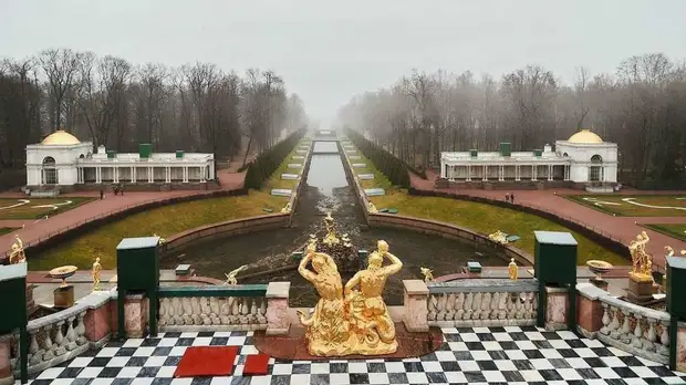 В Петергофе напомнили о правилах посещения с 30 октября