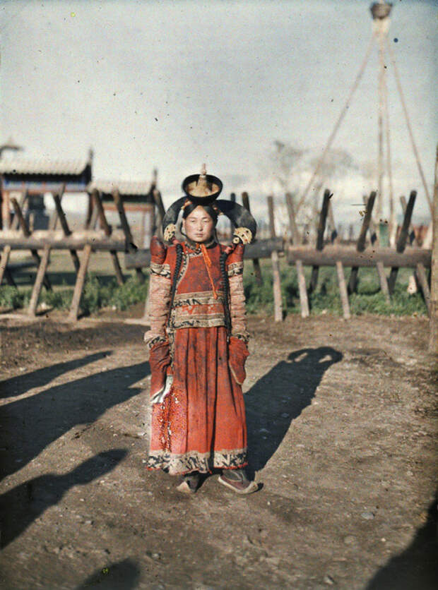 Женская мода: 15 ретро фотографий национальных платьев разных народностей начала ХХ века