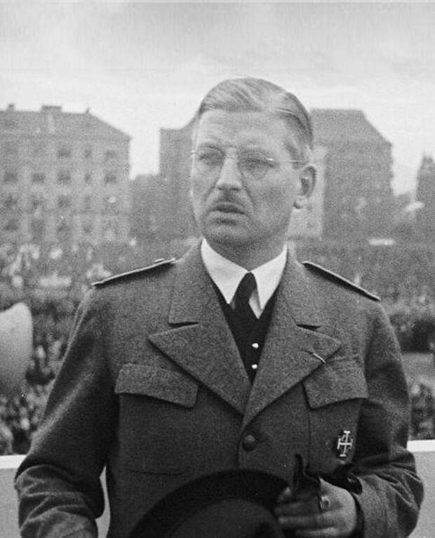 Как Гитлер присоединил Австрию