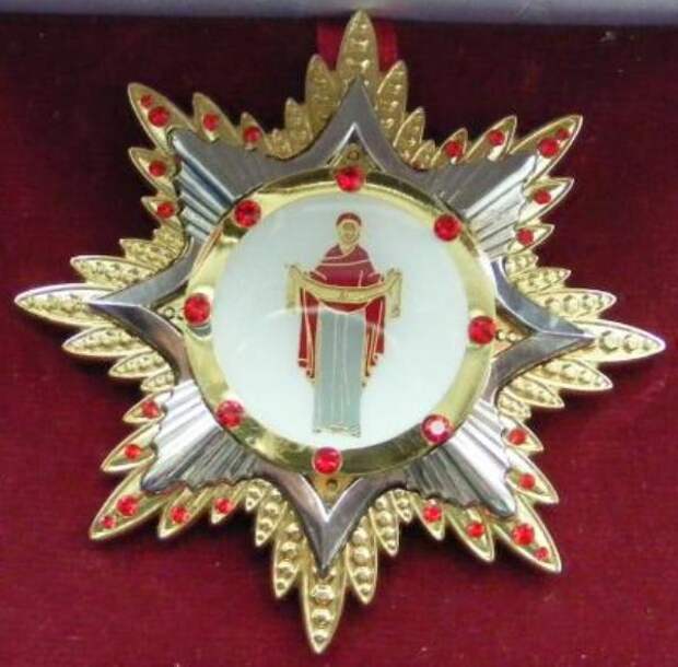 Запретите им или жесть так называемых современных Казачьих наград.