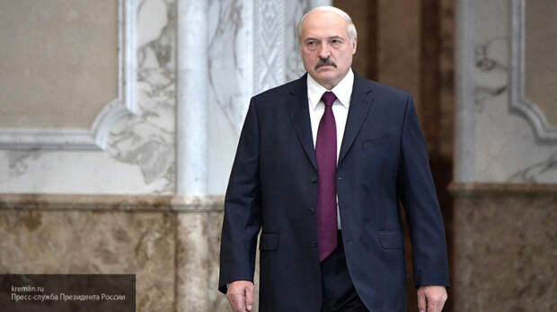 "Взаимодействие с Минском не подлежит сомнению": Захарова о словах Лукашенко про "потерю союзника"