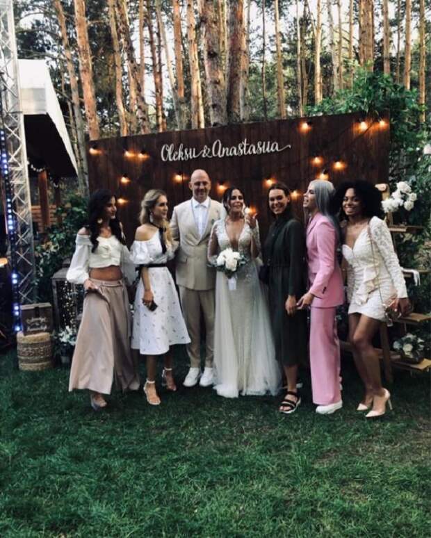 Плохая примета: на свадьбе Потапа и Насти Каменских случился неприятный инцидент - выпала бутоньерка