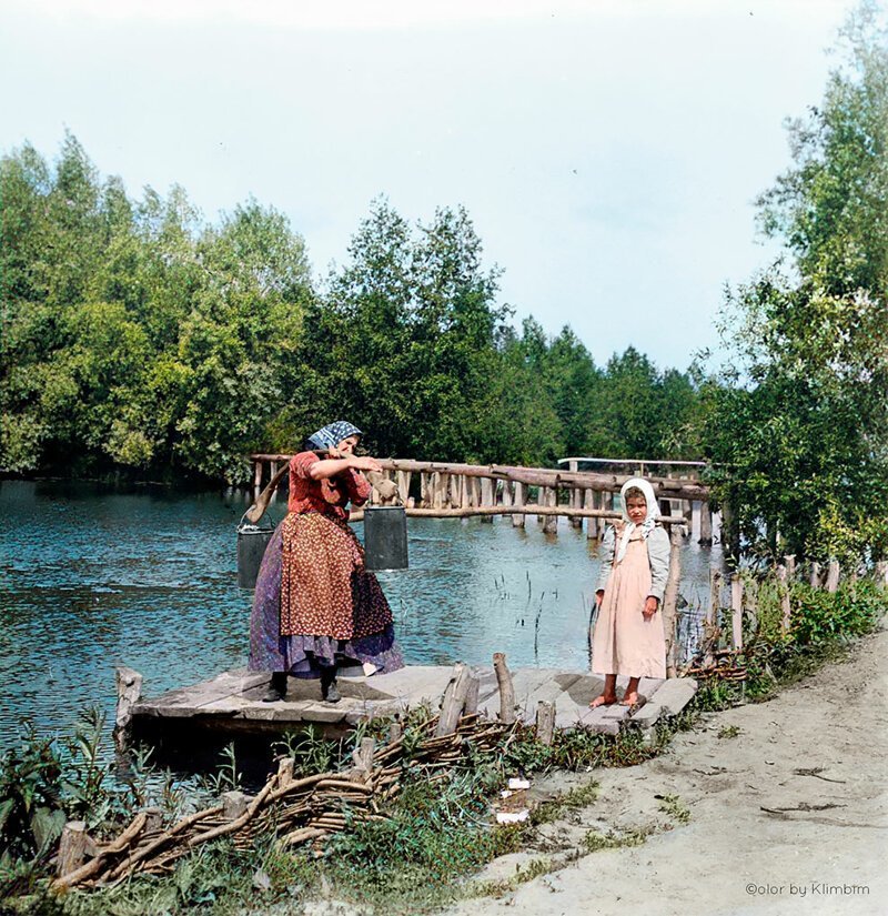За водой
