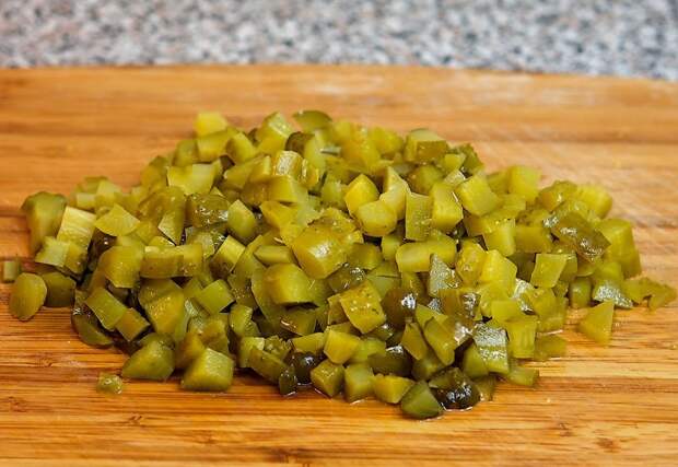блюда с маринованными огурцами