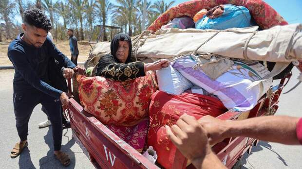 Предложить ультиматум: началась эвакуация палестинцев из Рафаха