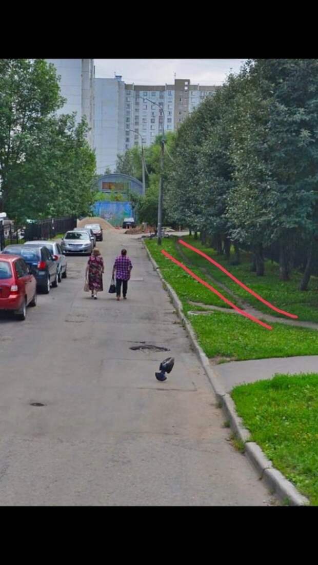 На озелененной стороне Пятницкого шоссе дорожки асфальтировать не будут – управа