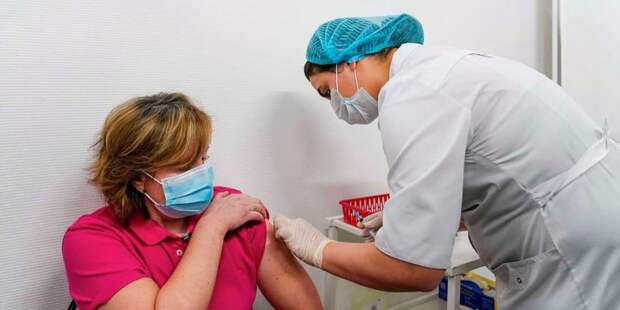 Собянин призвал москвичей не откладывать вакцинацию от COVID-19 / Фото: Е.Самарин, mos.ru