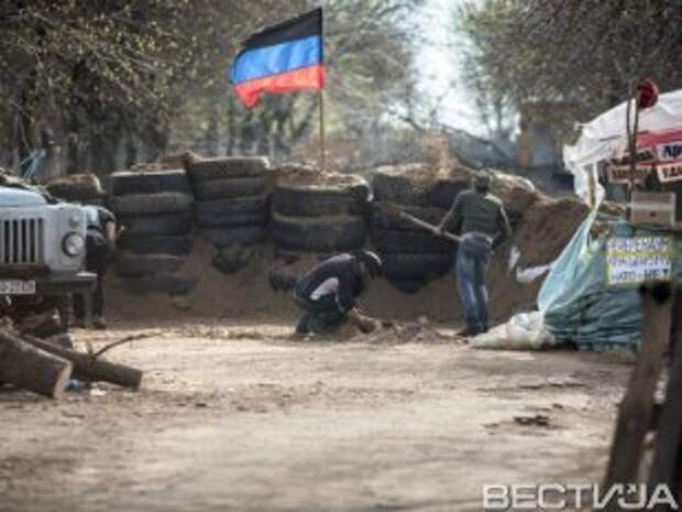 Боевики не выпускают мирных жителей из Донецка Боевики не выпускают мирных жителей из Донецка
