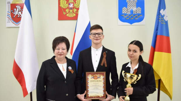 В конкурсе агитбригад Крыма победила команда школьников из Алушты