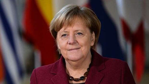 Меркель заявила, что Еврокомиссия не сможет остановить "Северный поток — 2"