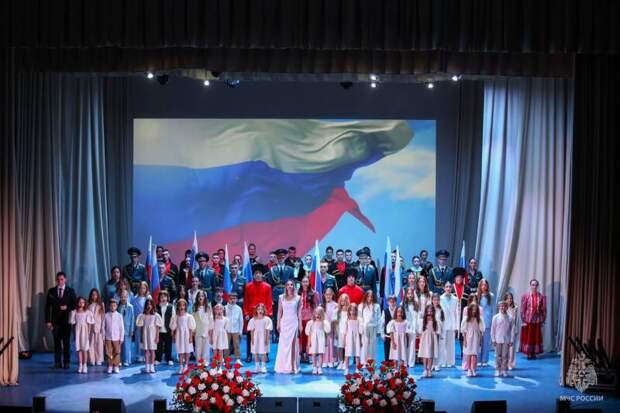 В преддверии Дня защитника Отечества в Академии гражданской защиты МЧС России состоялось торжественное мероприятие