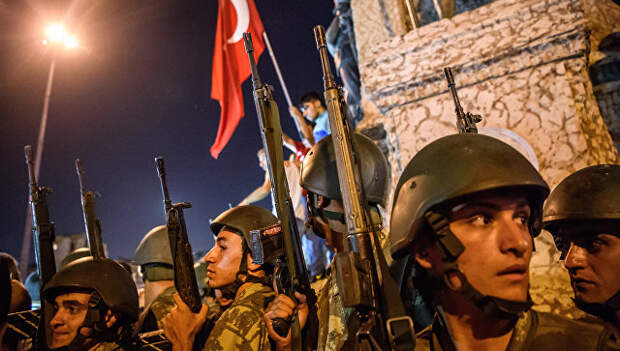Во время мятежа в Турции. Архивное фото