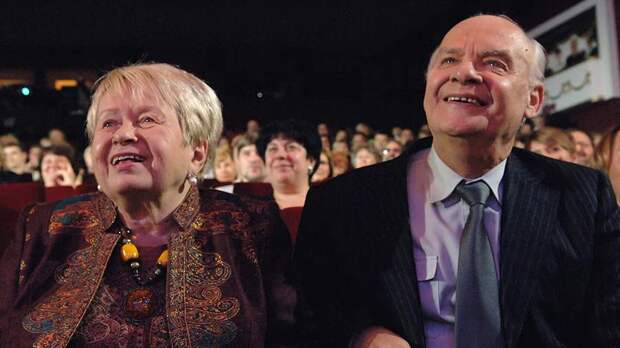 Не знала: что скрыли врачи Добронравова от Пахмутовой