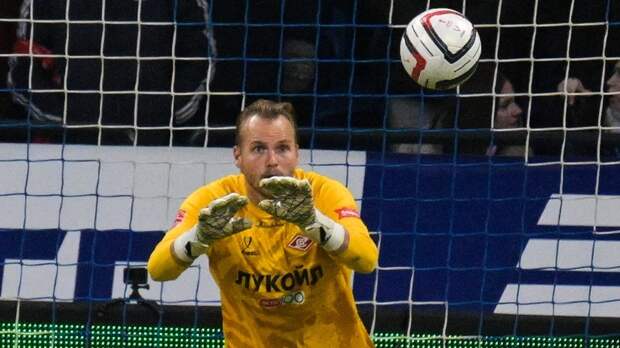 Вратарь «Спартака» Максименко извинился перед болельщиками за поражение от «Динамо»