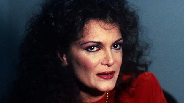 Умерла исполнительница хита Pretty Little Baby Конни Фрэнсис