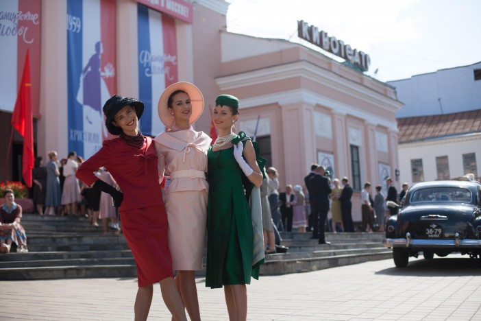 Christian Dior, фильм Красная королева, Кристиан Диор, Ксения Лукьянчикова, манекенщица Регина Збарская, показ мод в СССР, Регина Барская, смотреть фильм Красная королева онлайн, показ моделей Кристиана Диора