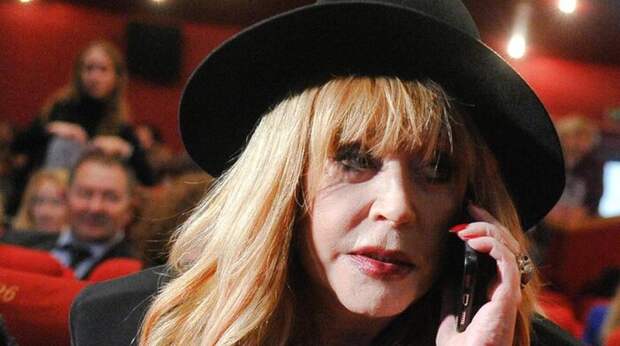 Родственники заявили, что Пугачева игнорирует оставшуюся в РФ 5-летнюю внучку