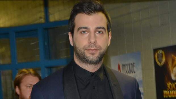 Иван Ургант показал архивные кадры с покойным Игорем Золотовицким в память о нём