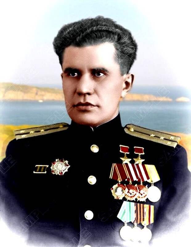 Дважды Герой Советского Союза Виктор Николаевич Леонов.