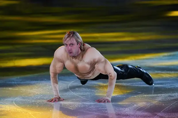 «Яна тогда пошутила: ты ещё ничего»: Плющенко о своих Олимпиадах, ставке на Щербакову, погоне за квадами и большой семье