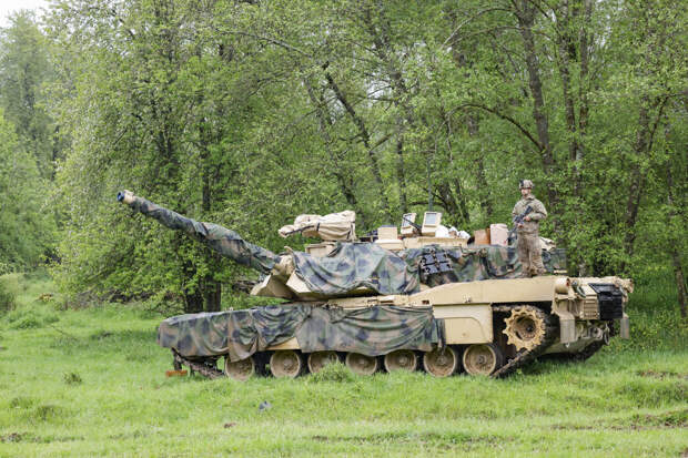 Бойцы, поразившие танк Abrams «Ланцетом», следили за ним три дня