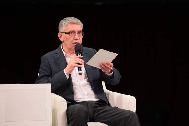 Дмитрий Миляев пообещал поддержать ремонт стадиона "Химик" в Новомосковске