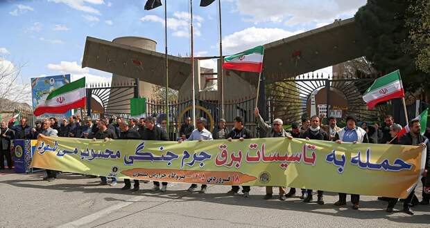 Иранцы создают «живые щиты» для защиты важных объектов от атак