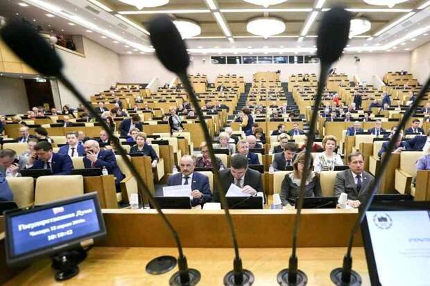 В Госдуме предложили ввести мораторий на блокировку Telegram и WhatsApp*