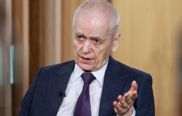 Онищенко назвал возможную причину смерти детей в новокузнецком роддоме