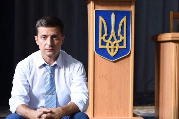 Зеленскому запретили переходить на русский во время официальных выступлений