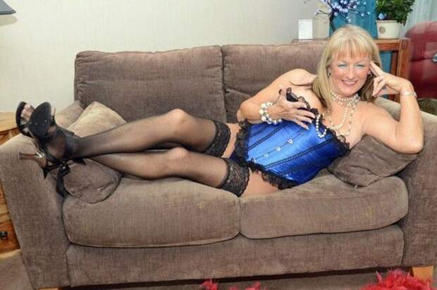 63-летняя проститутка обожает свою работу (13 фото)