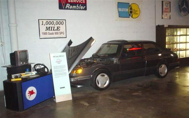 Saab 900 SPG в автомобильном музее.