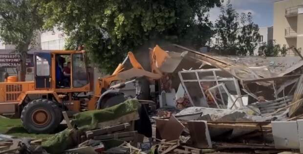 На днях в Уфе произошел казалось бы рядовой, но весьма показательный случай, наглядно демонстрирующий с какого высокого минарета чужеземцы плевать хотели на российские законы.-7