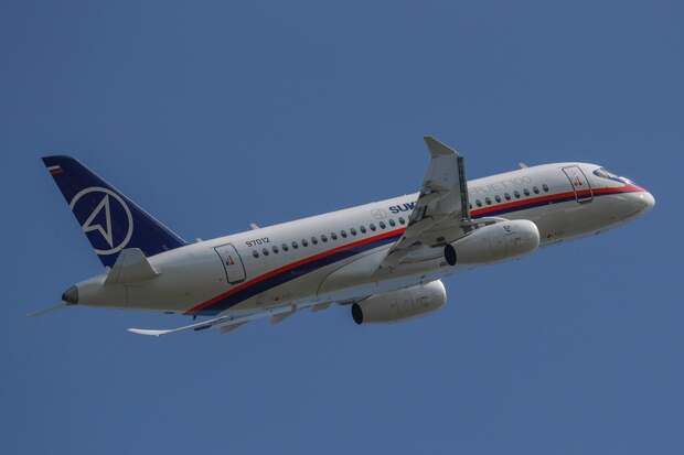 В лесном массиве в Подмосковье рухнул Sukhoi Superjet 100, в результате чего погибли три человека, Telegram-канал Mash сообщил, что Вооруженные силы Украины совершили атаку дронами по территории...-2