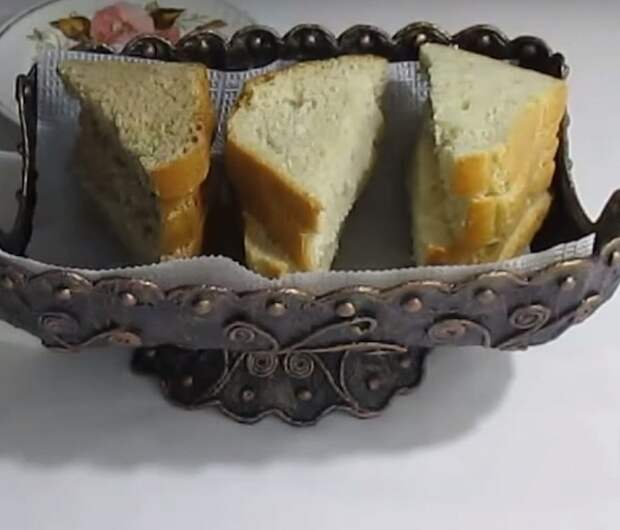 Как сделать хлебницу из пластиковой бутылки Как сделать хлебницу из пластиковой бутылки