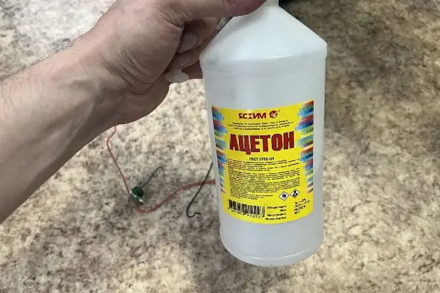 Как склеить пластик, чтобы держало прочнее секундного клея и без следов