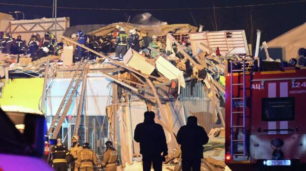 Обрушившееся в Новосибирске здание ТЦ было построено самовольно