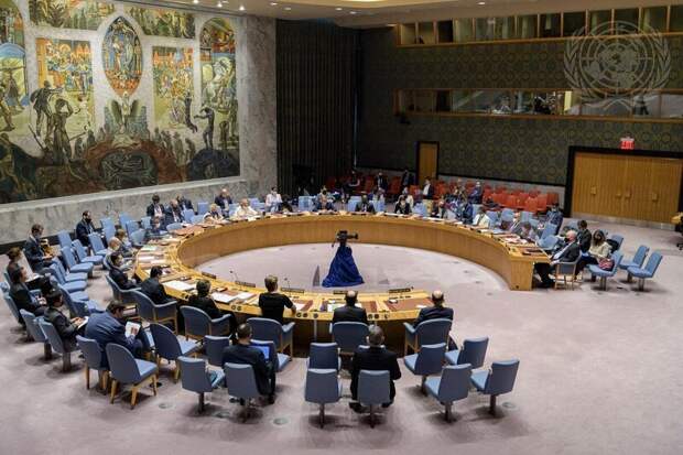 Захарова указала на обязанность СБ ООН осудить атаку на консульство Ирана