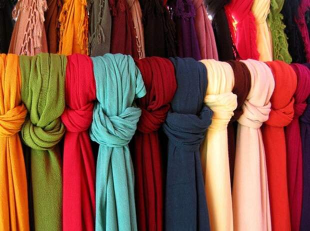 Ошибки, которые допускают женщины, когда носят шарф