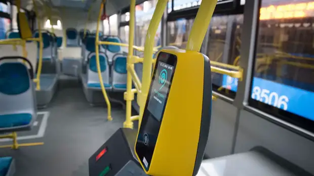 Школьникам и пенсионерам в Москве приостановят действие соцкарт